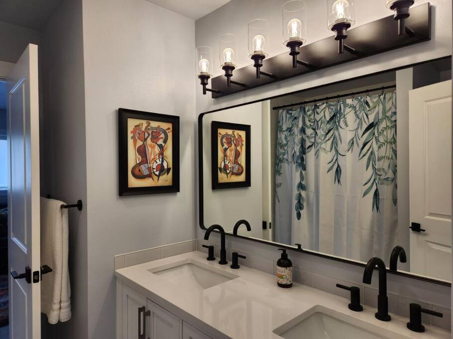 Spacious House In Federay Way, Wa - Close To Everything! Federal Way Luaran gambar